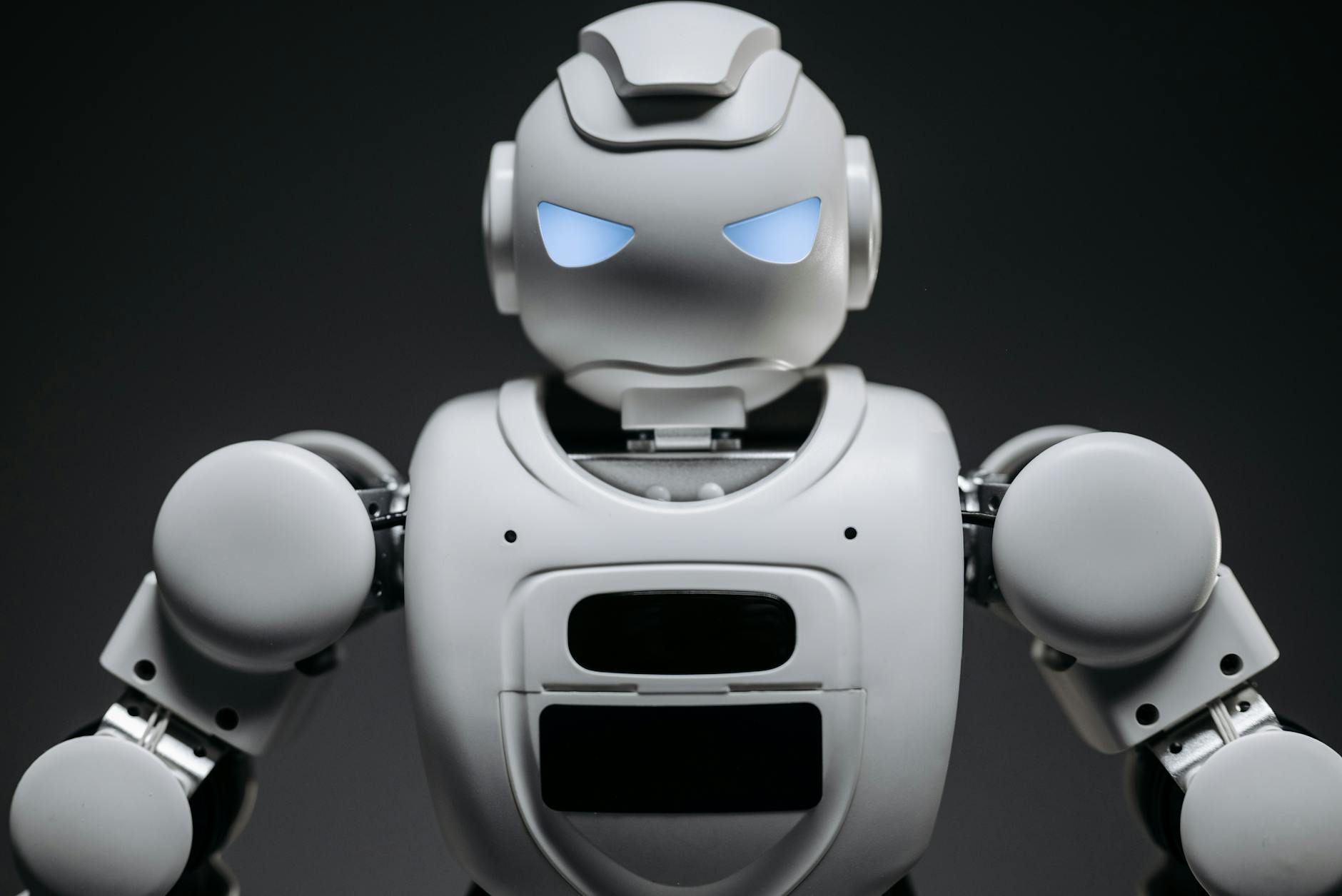 Refiant AI Secures $5M to Build Energy-Efficient AI Solutions