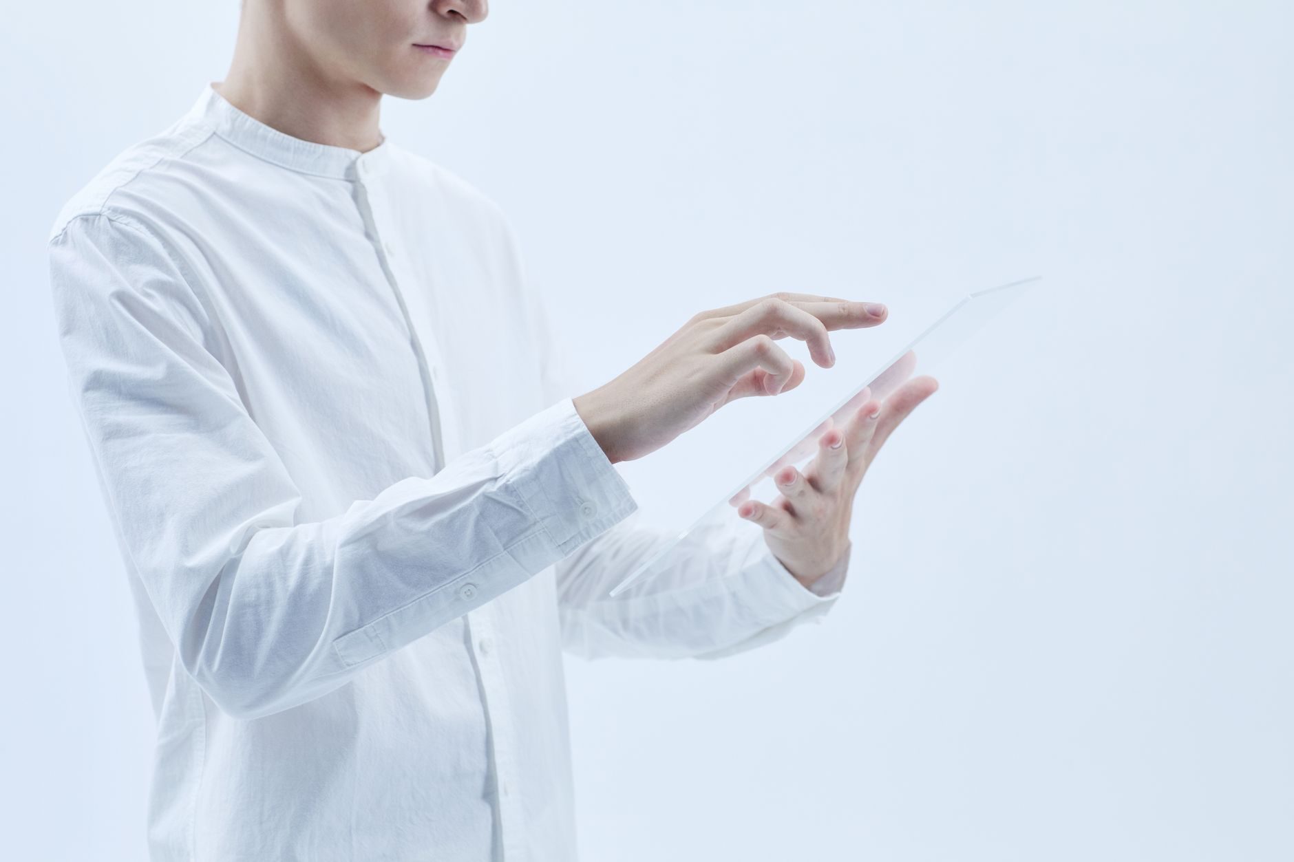 Setting Up a Smart Home From Scratch: What to Buy First and How to Connect It All