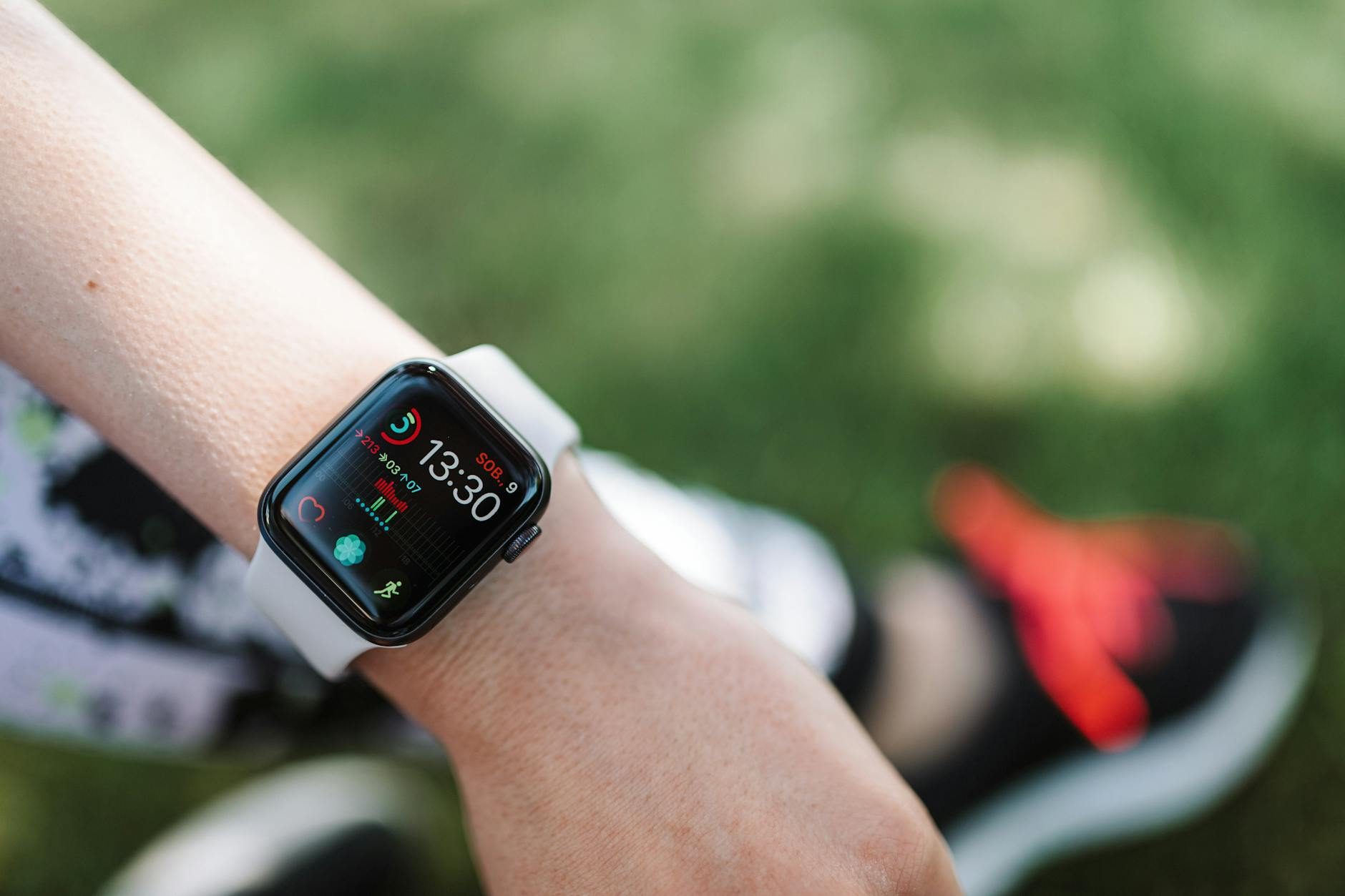 Your Fitness Tracker Burns 400 Calories. You Burned 127.