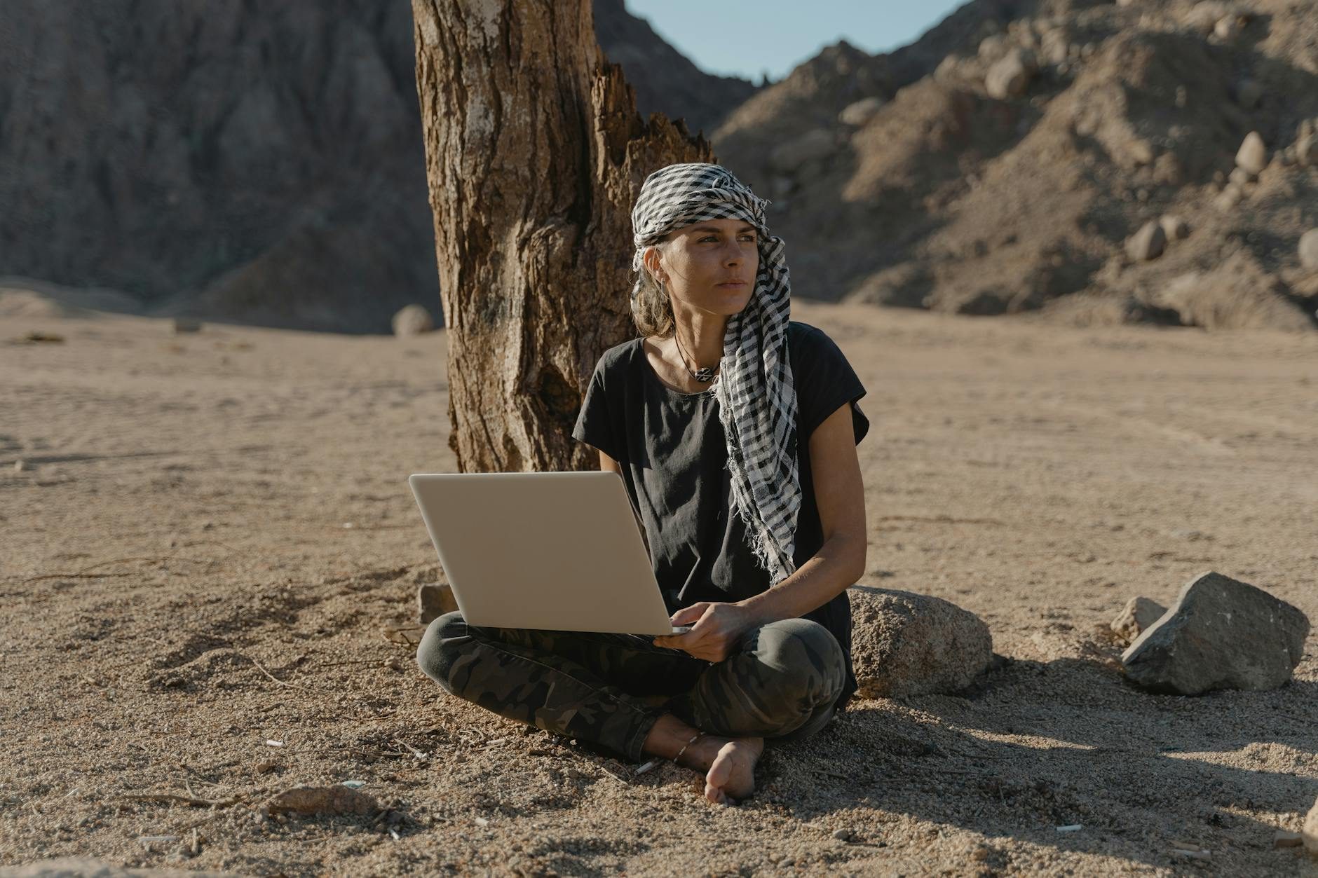 7 Proven Places to Find Remote Tech Jobs and Land Them From Anywhere