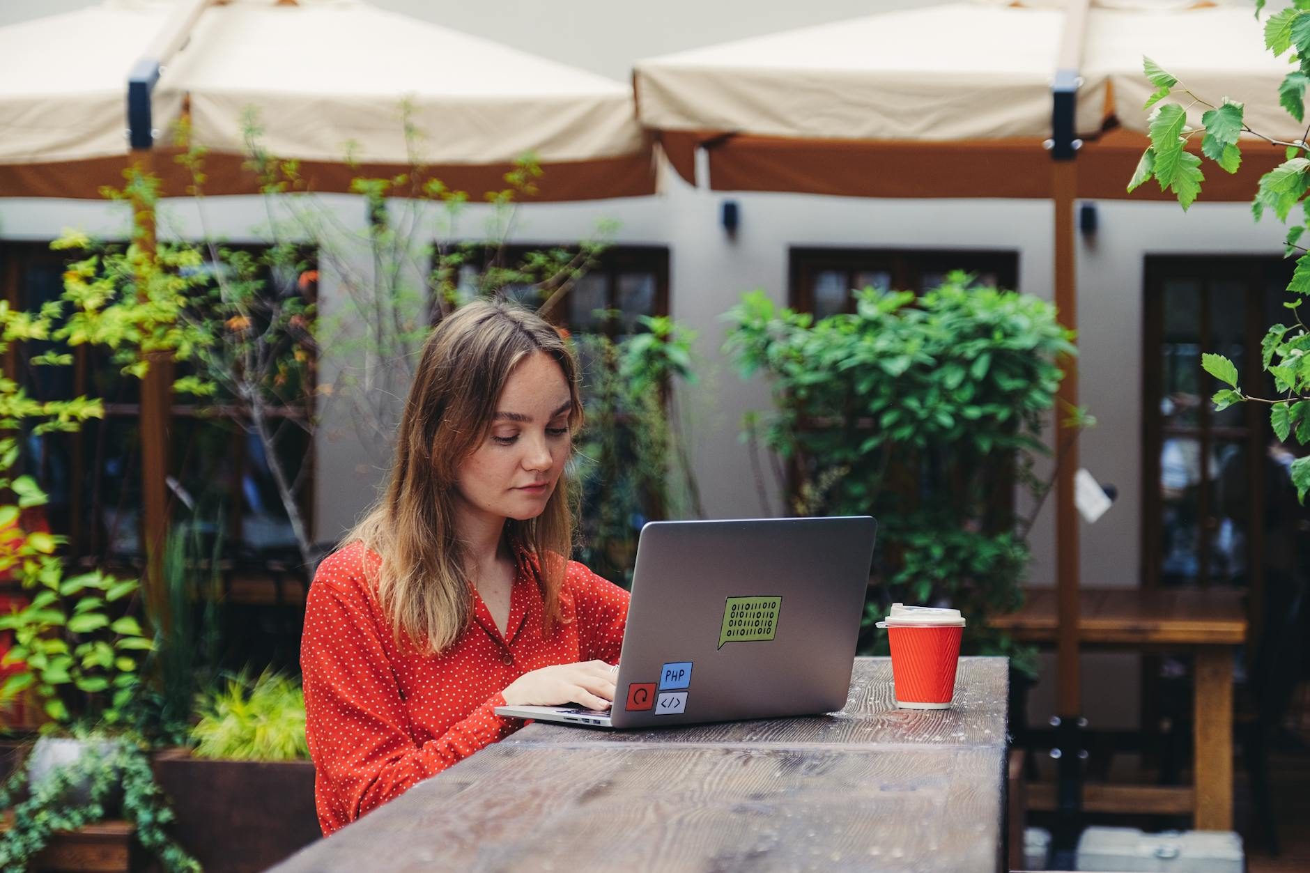 7 Fiverr and Upwork Mistakes That Trip Up New Freelancers
