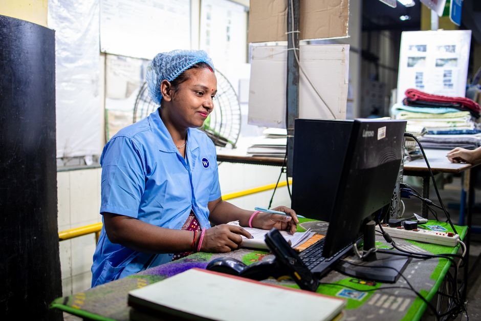 Power Outages Threaten to Raise Ghana's Digital Service Costs
